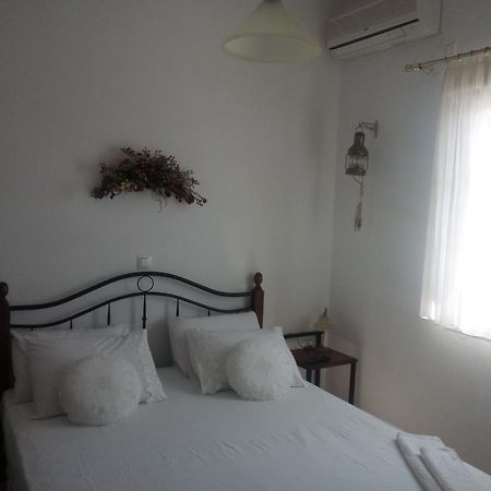 Argilily Studios Kímolos Kamer foto
